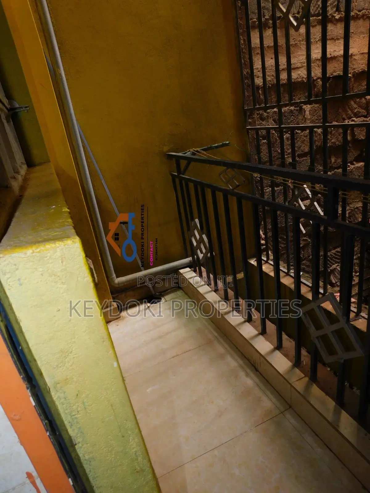 1bdrm Apartment in Garage, Sunton Estate for rent