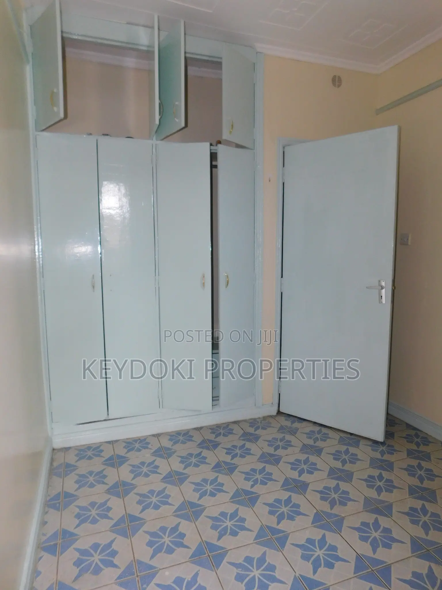 2bdrm Apartment in Seasons for rent