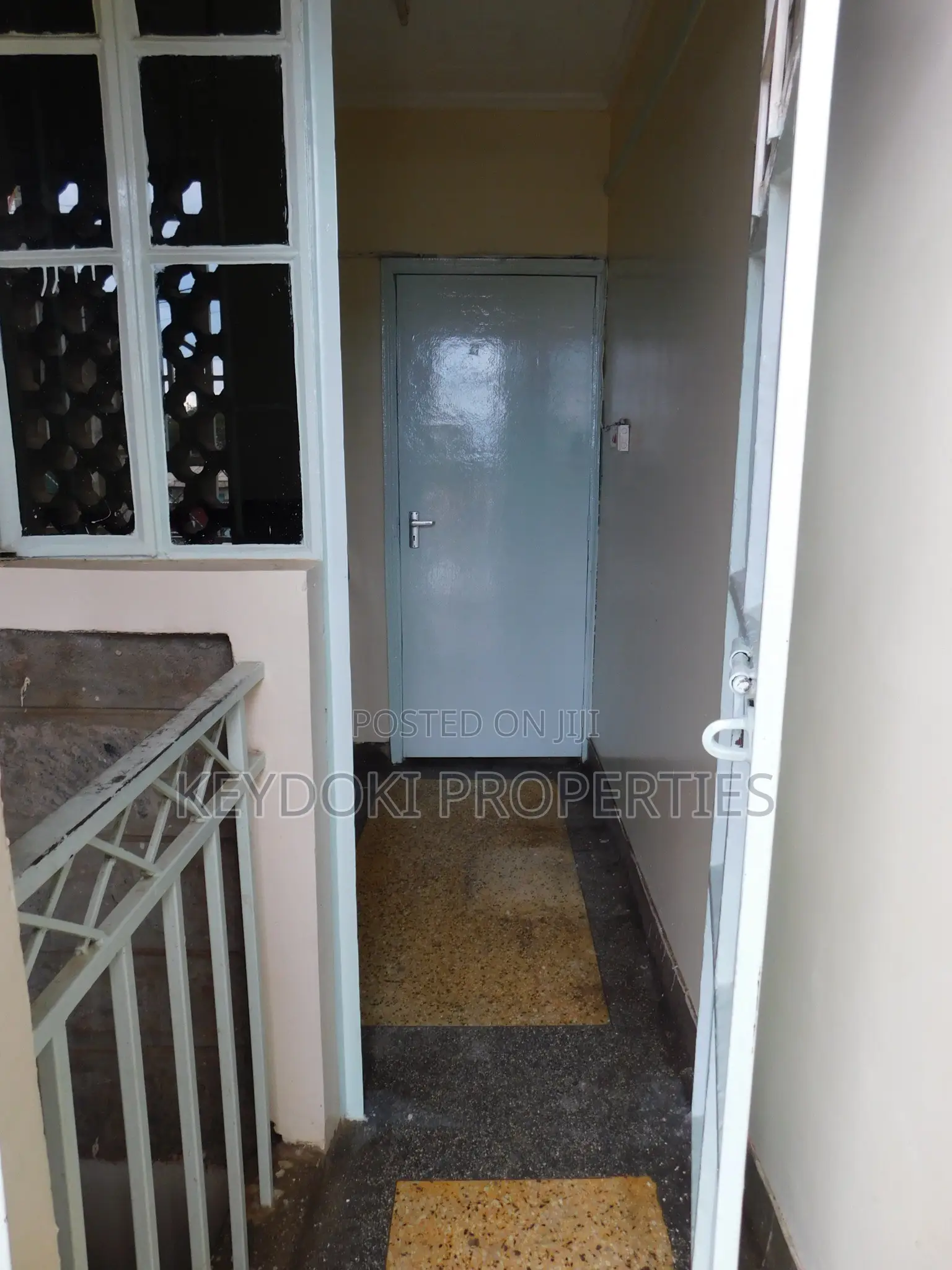 2bdrm Apartment in Seasons for rent
