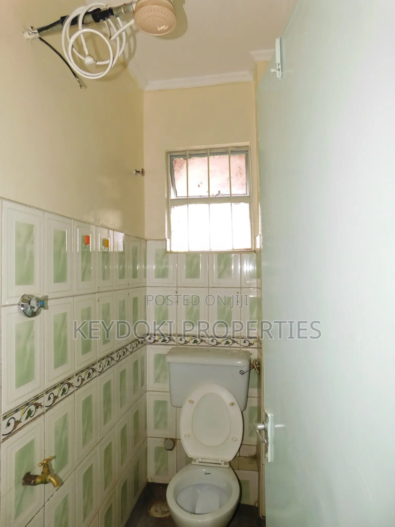 2bdrm Apartment in Seasons for rent