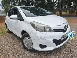 Toyota Vitz 2013 White