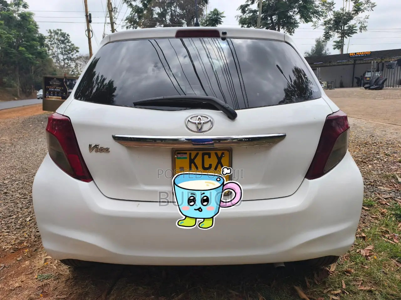 Toyota Vitz 2013 White