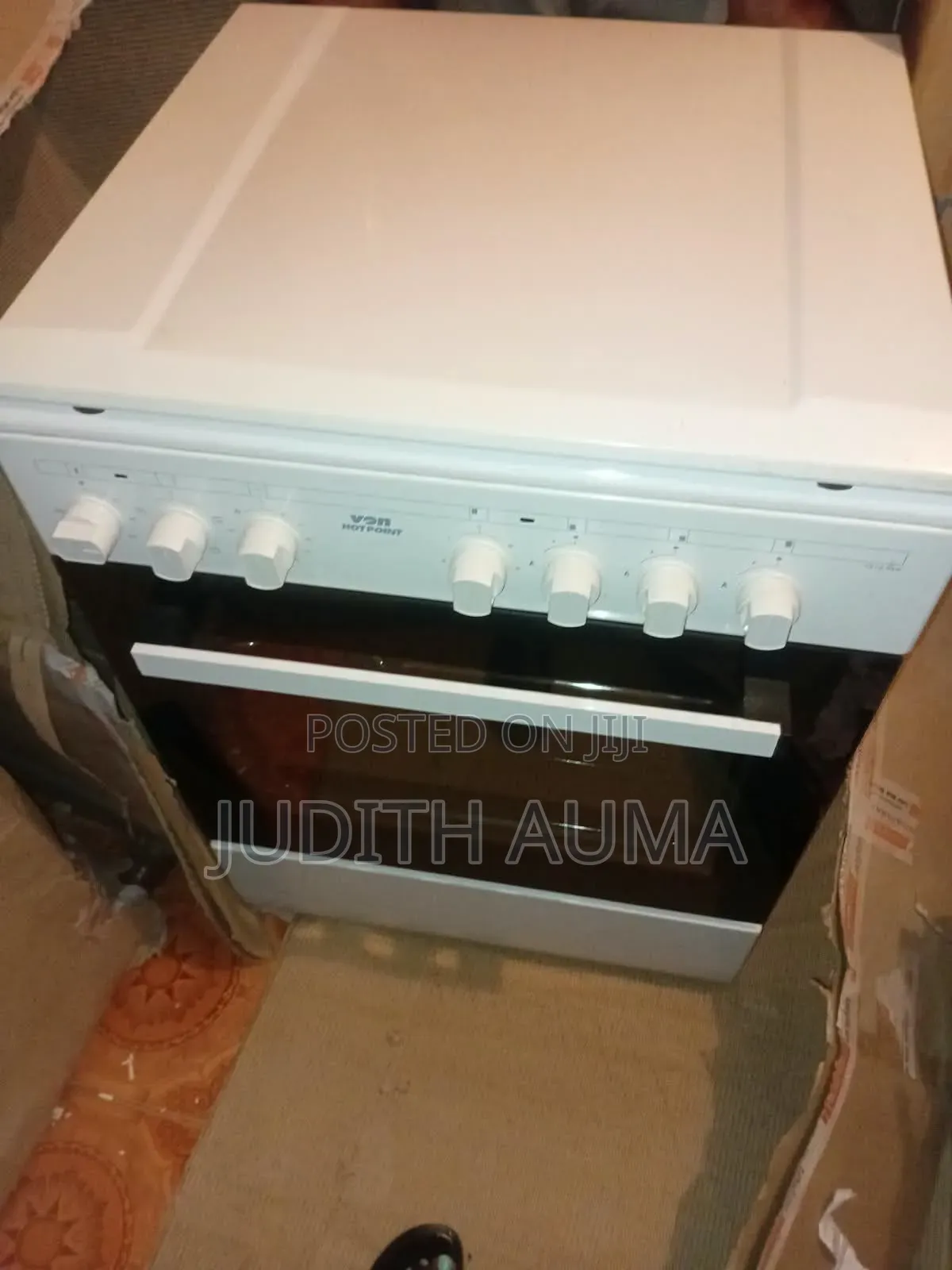 Von Cooker 3 Gas+1 Electric Hot Plate