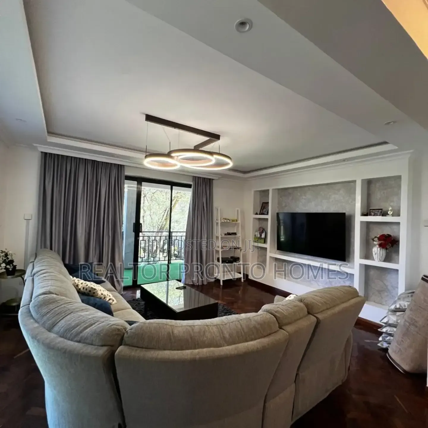 11bdrm House in Karen, Hardy for sale