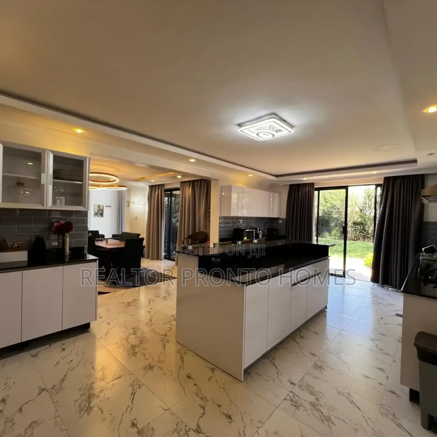 11bdrm House in Karen, Hardy for sale
