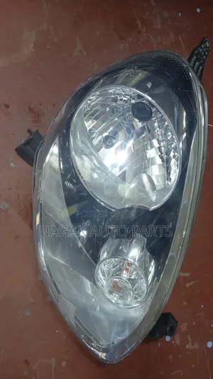 Nissan March2015 Headlight