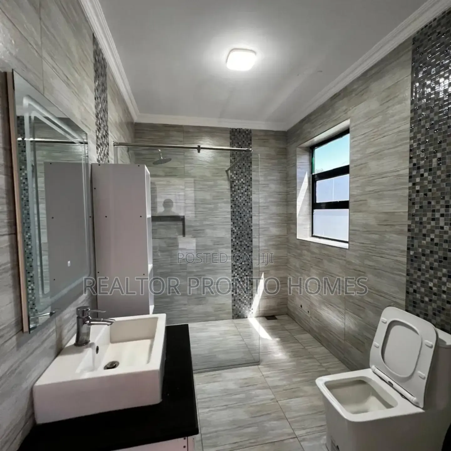 11bdrm House in Karen, Hardy for sale