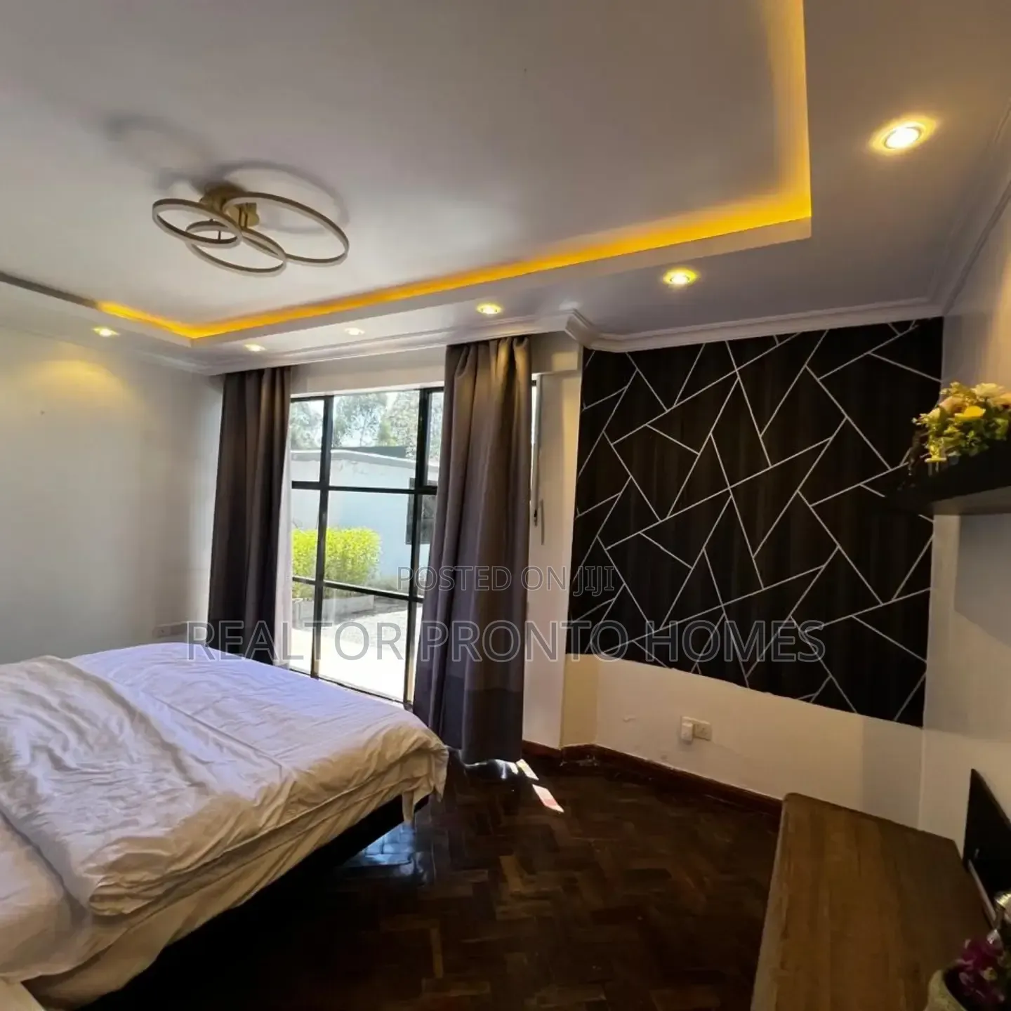 11bdrm House in Karen, Hardy for sale