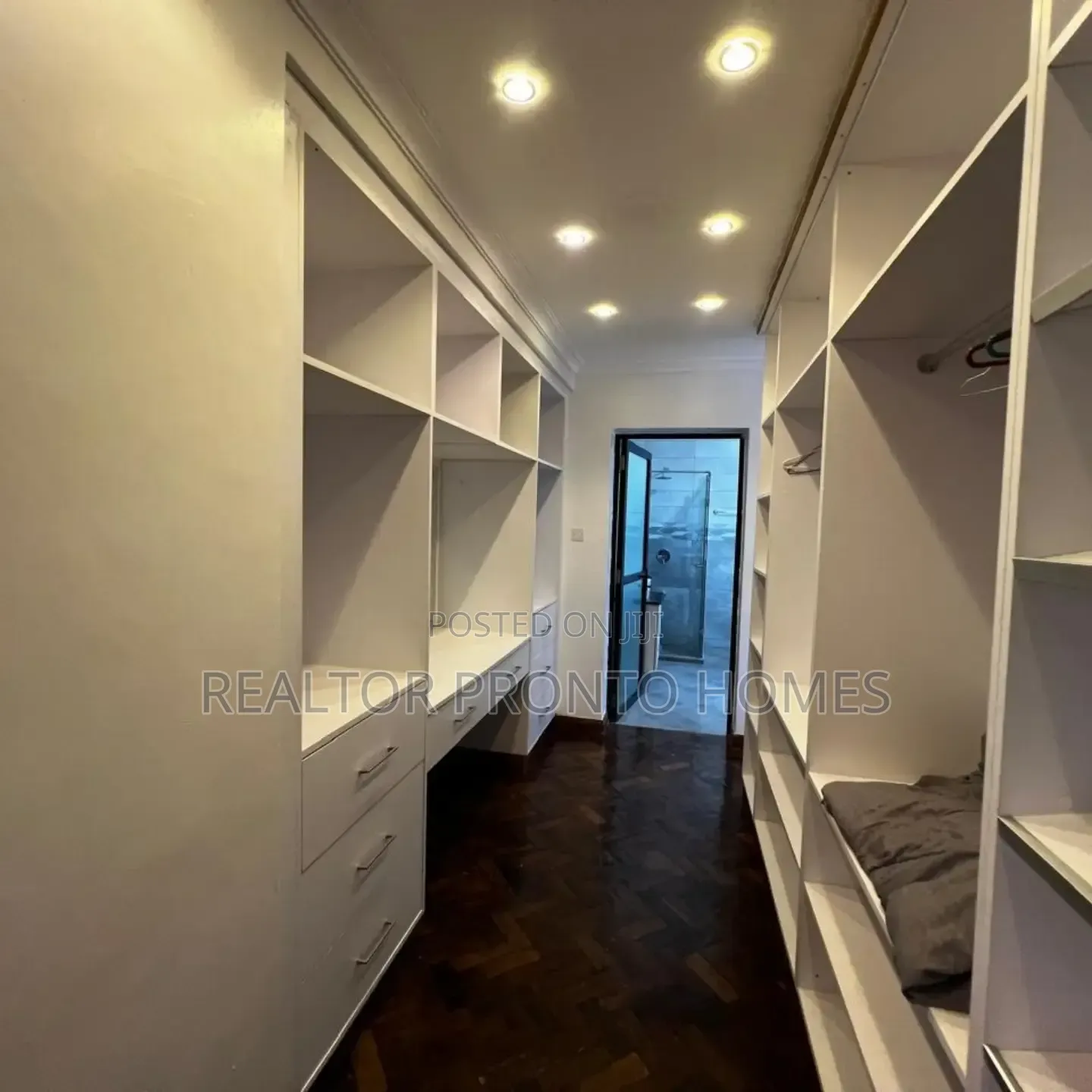 11bdrm House in Karen, Hardy for sale