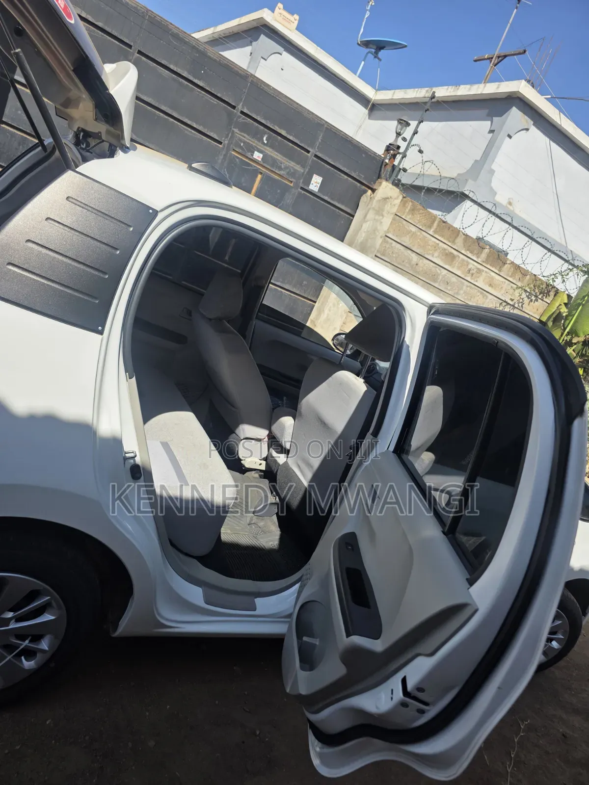 Toyota Passo 2019 White