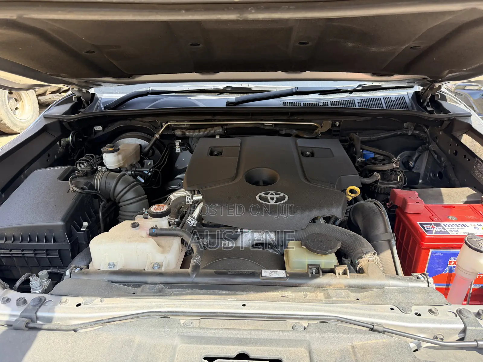 Toyota Hilux Revo Double Cab Deisel 2.4 AWD 2019 Silver