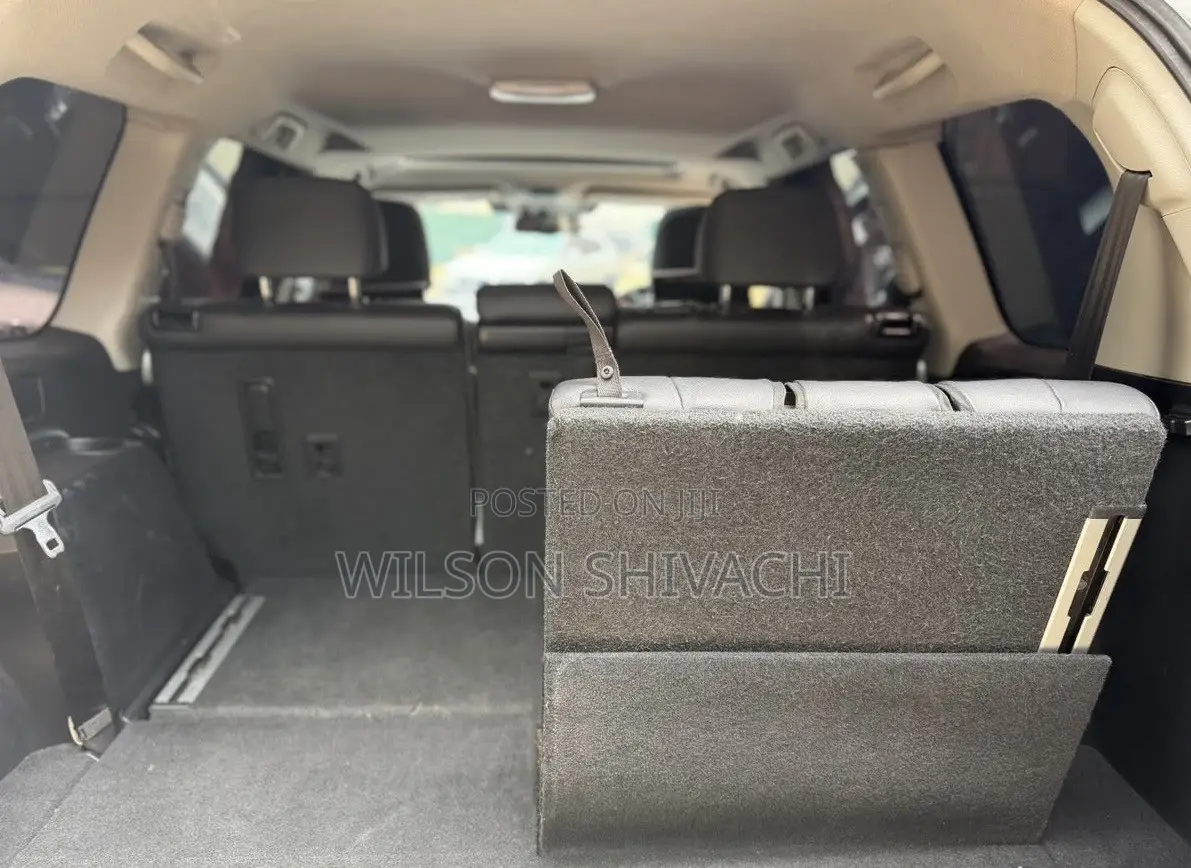 Toyota Land Cruiser 2016 Black
