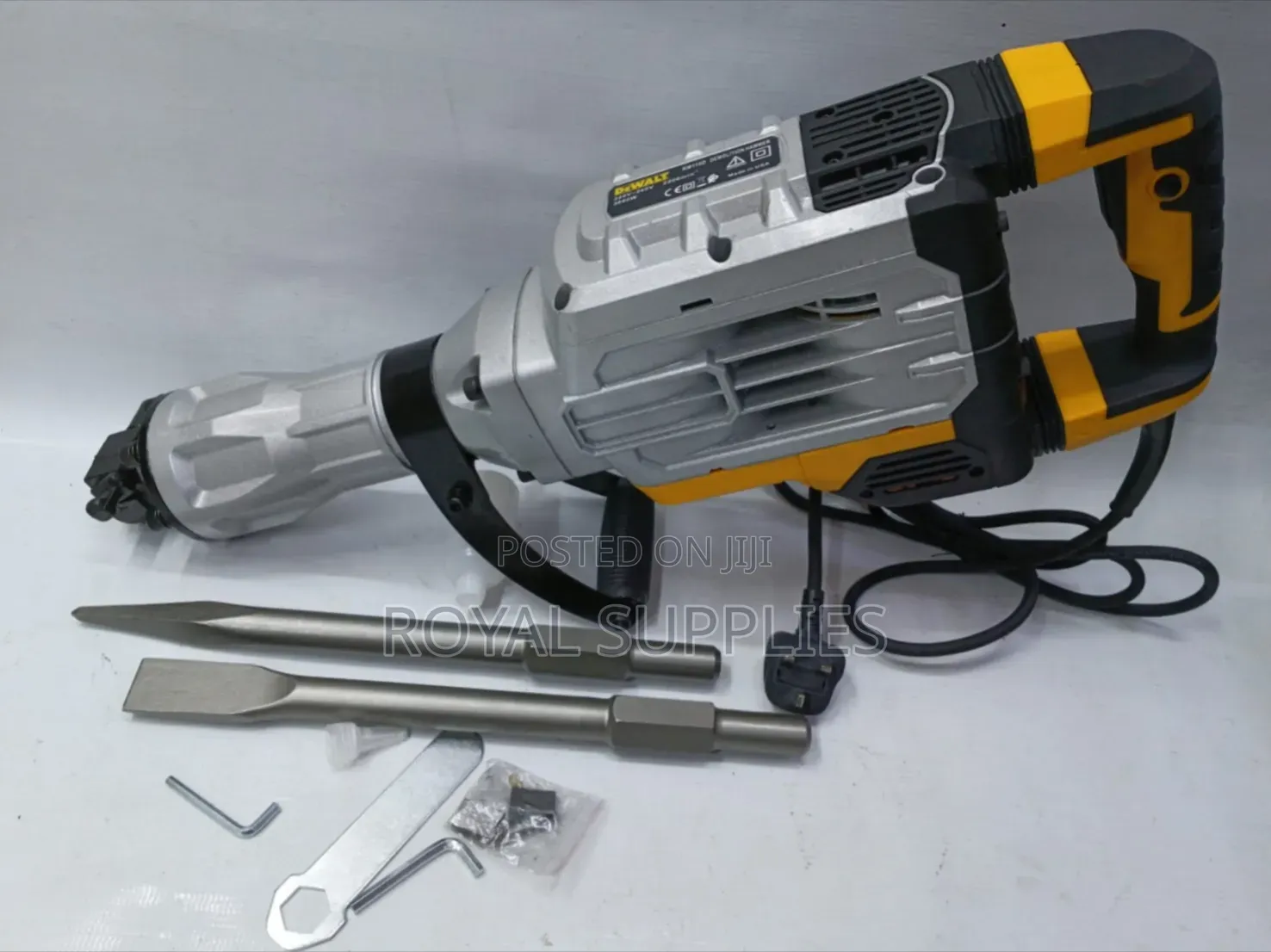 3800w DeWalt Demolition Hammer