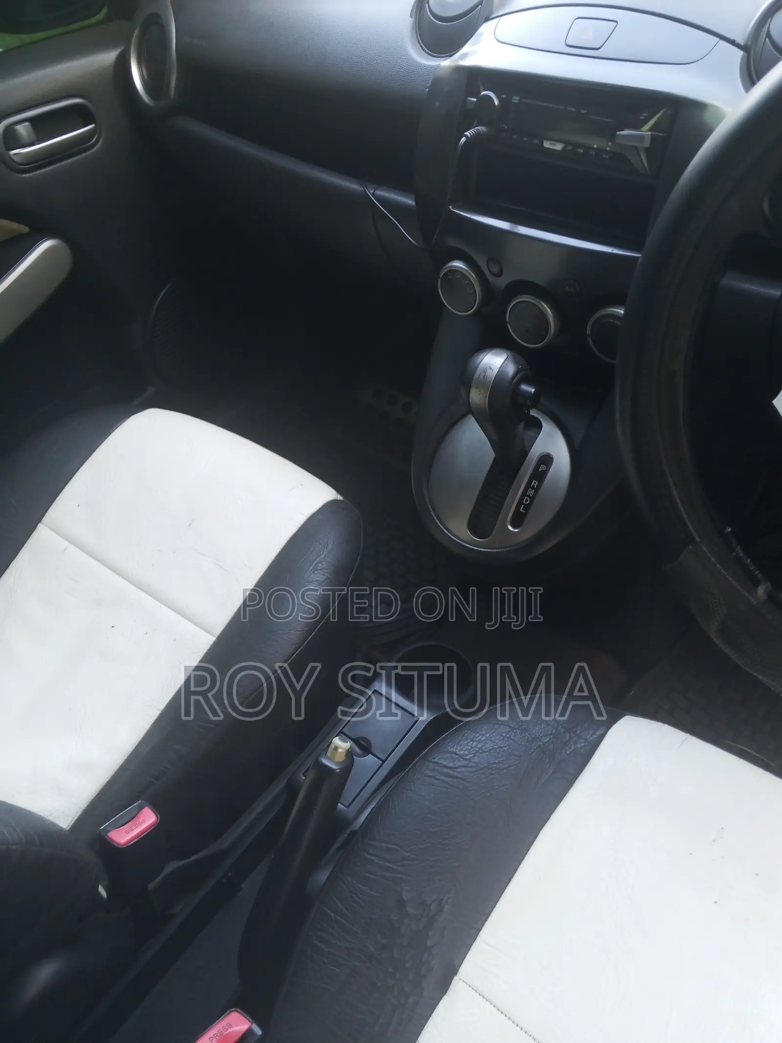 Mazda Demio 2009 Brown
