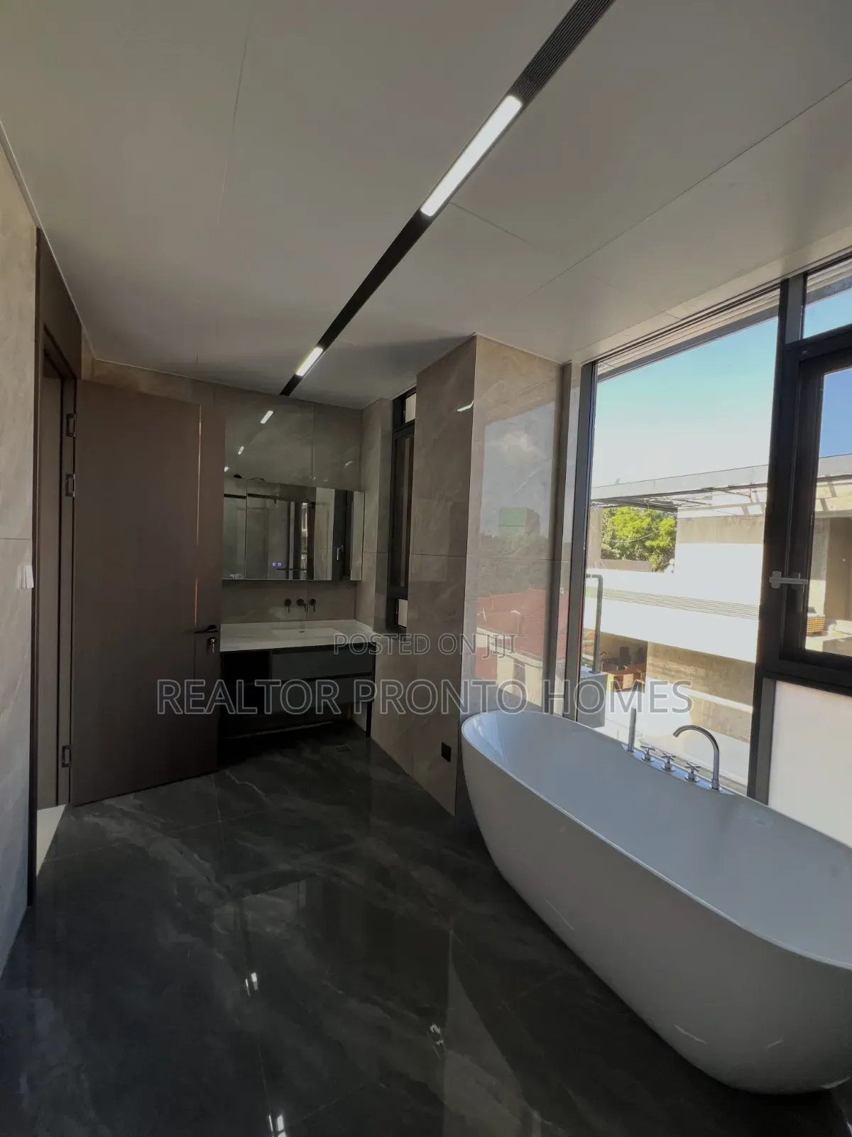 5bdrm Villa in Lavington, Muthangari for sale