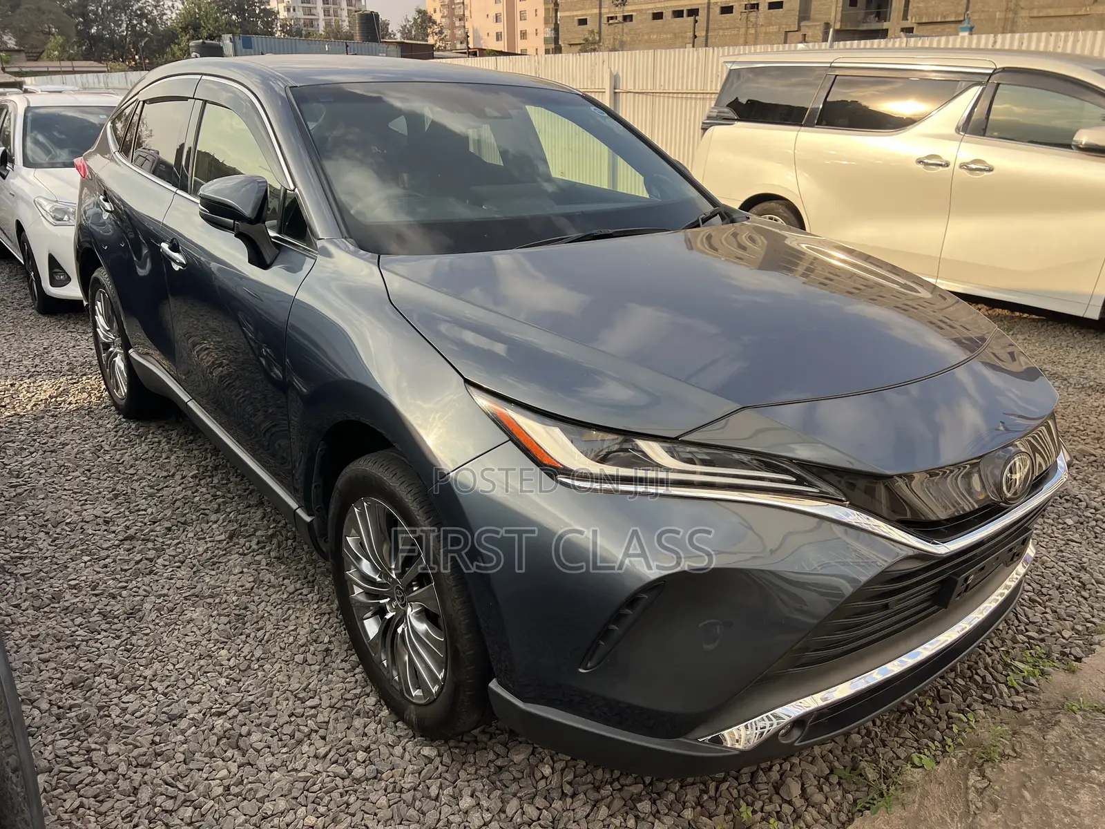 Toyota Harrier 2.0 2020 Gray