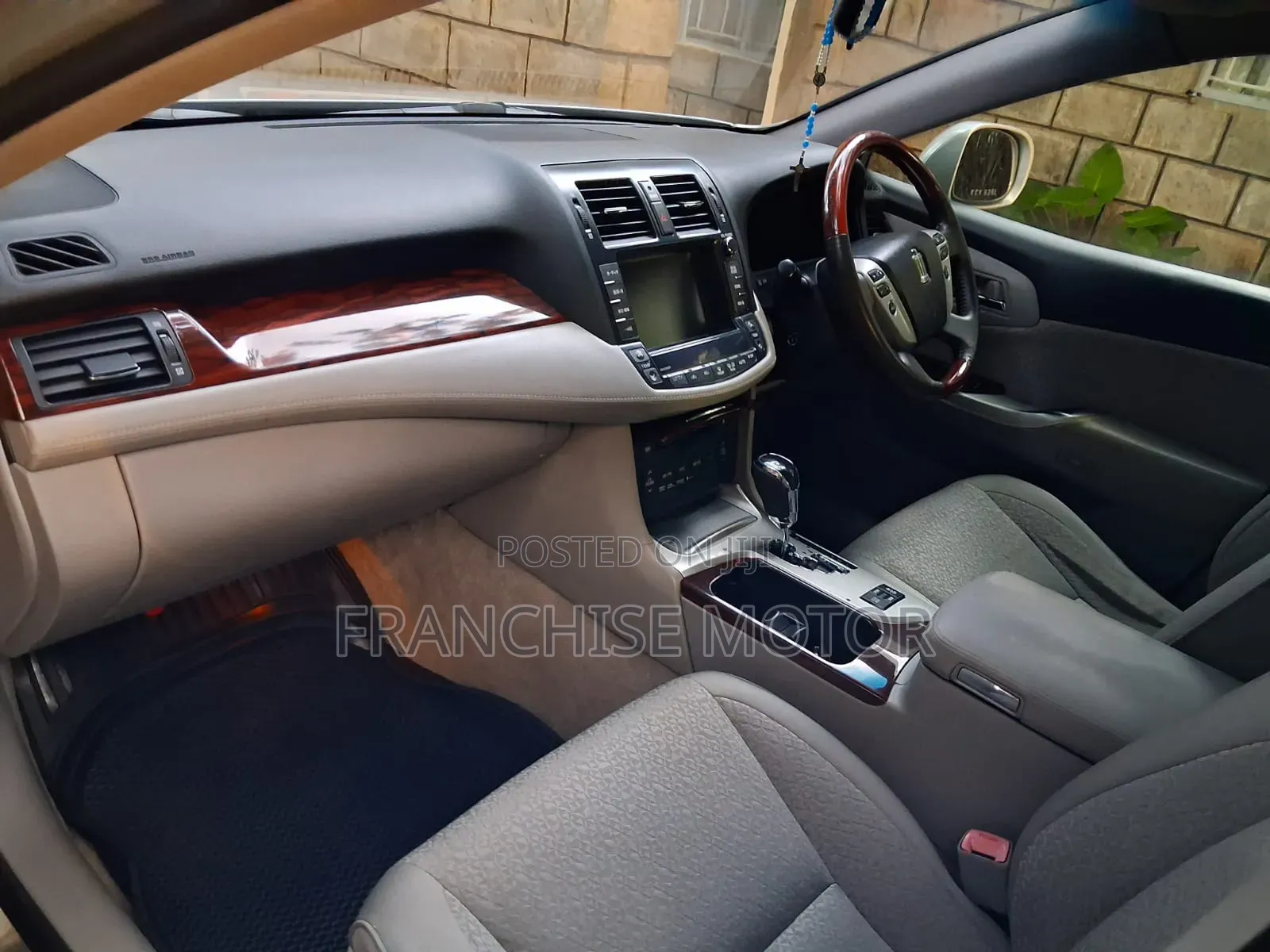 Toyota Crown 2013 Blue