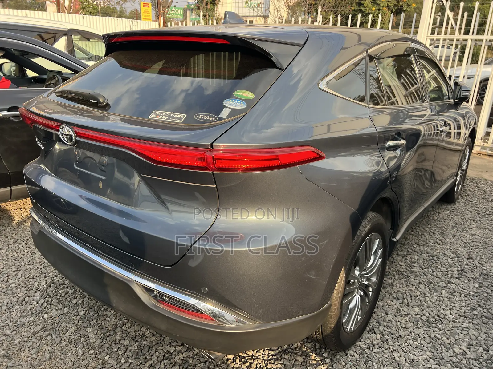Toyota Harrier 2.0 2020 Gray