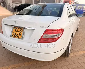 Mercedes-Benz C200 2011 White