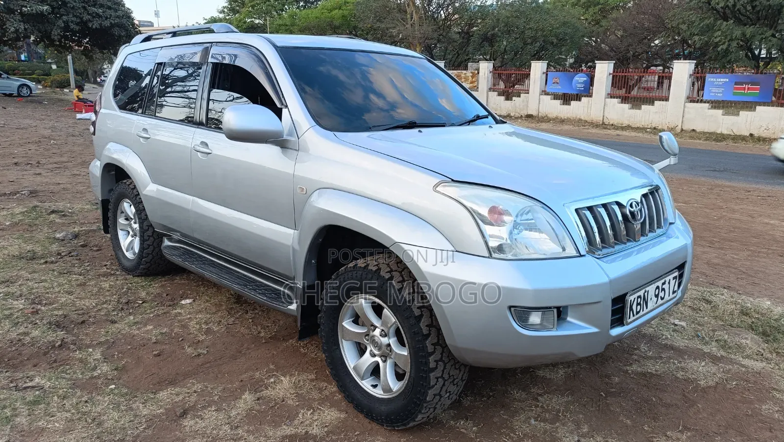 Toyota Land Cruiser 2004 Silver