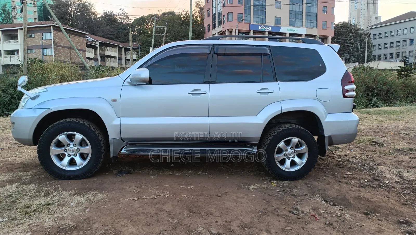 Toyota Land Cruiser 2004 Silver