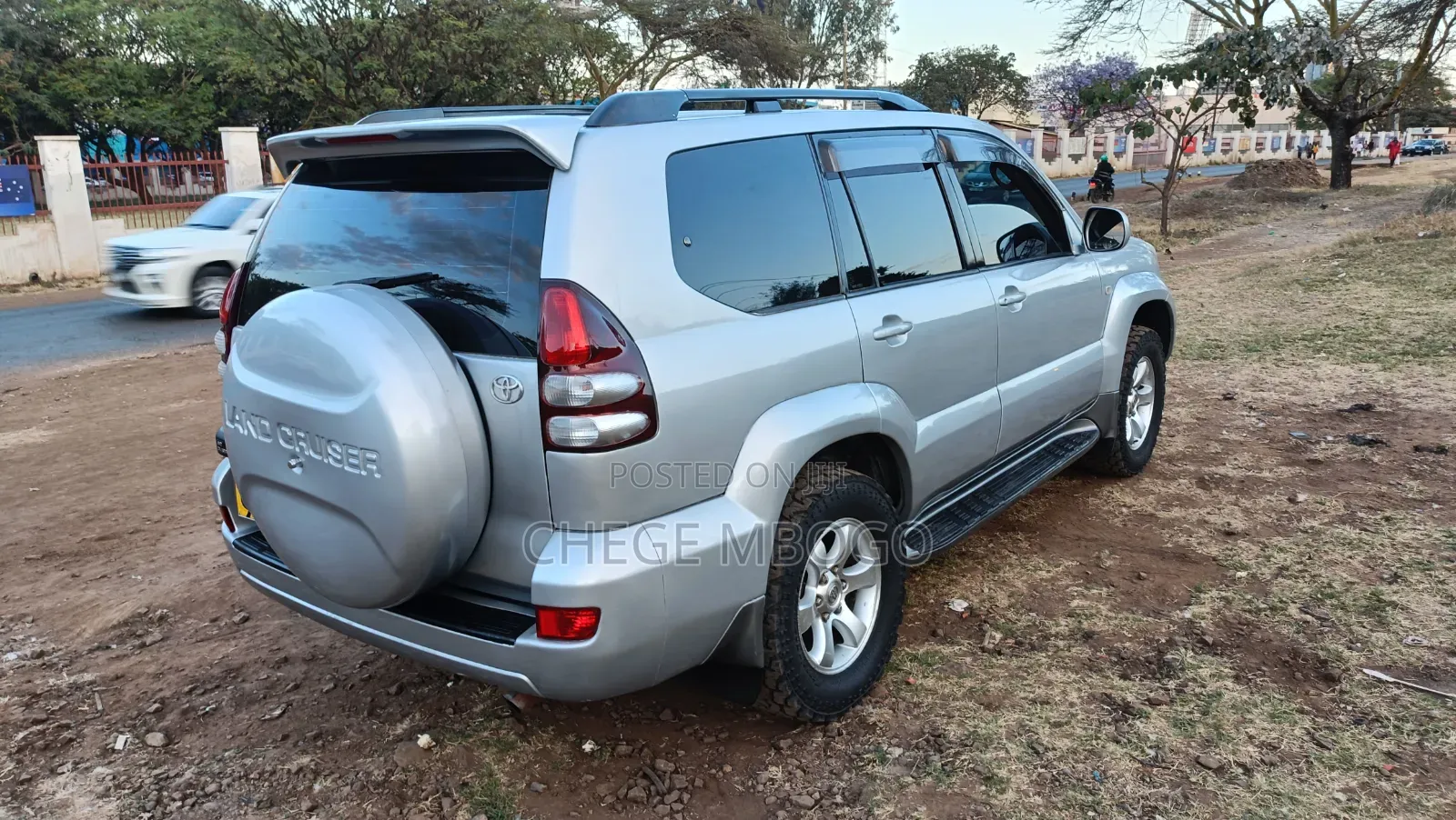 Toyota Land Cruiser 2004 Silver