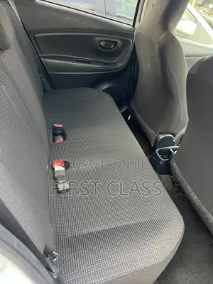Toyota Vitz 1.3 AWD 5dr 2019 White