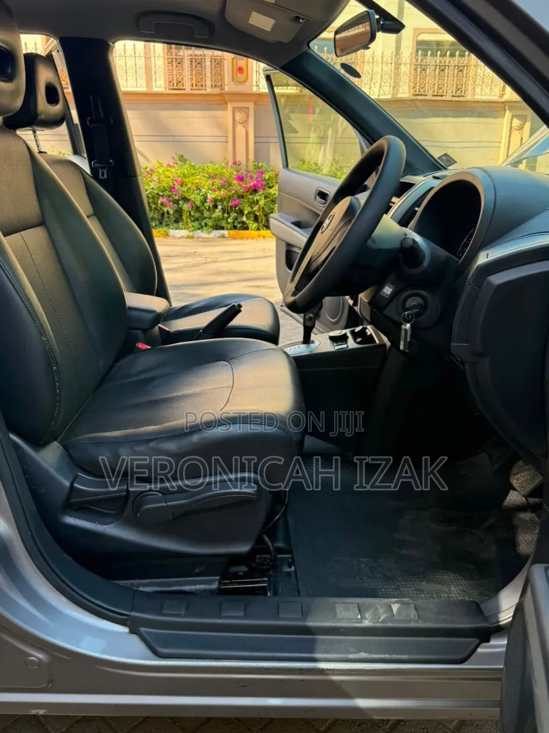Nissan X-Trail 2012 Gray