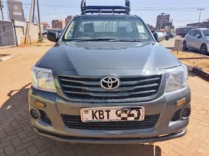 Toyota Hilux 2012 Gray