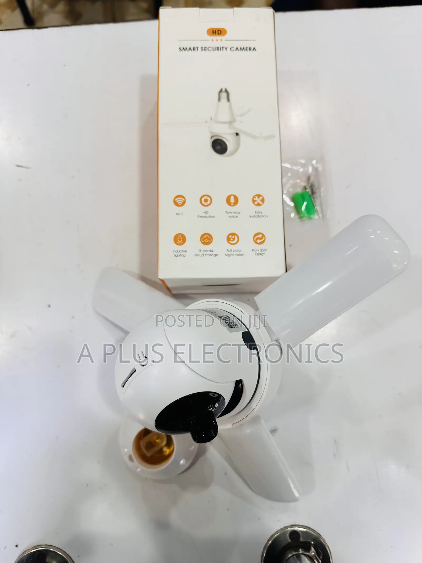 Fan Blade CCTV Bulb Camera – Wireless Home Security Camera