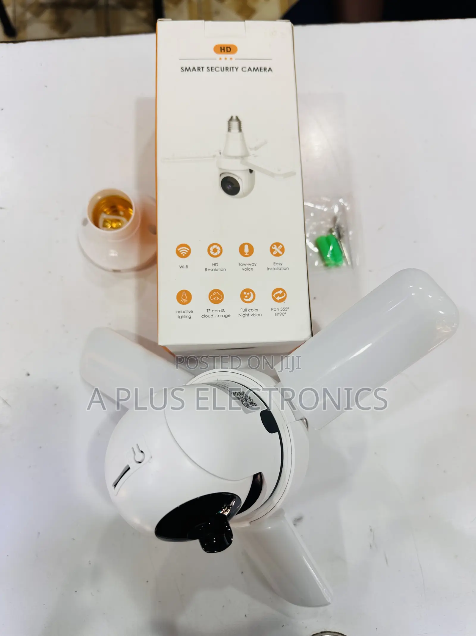 Fan Blade CCTV Bulb Camera – HD WiFi Surveillance Camera