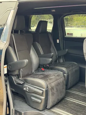 Toyota Alphard 2.5 Petrol AWD 2019 Black