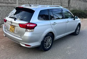 Toyota Corolla Fielder 2016 Silver