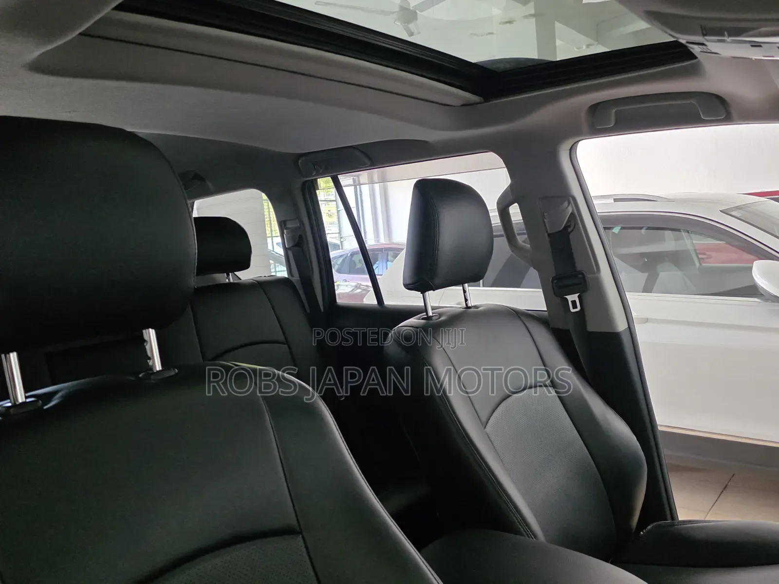 Toyota Land Cruiser Prado 2.7 2019 Pearl