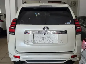 Toyota Land Cruiser Prado 2.7 2019 Pearl