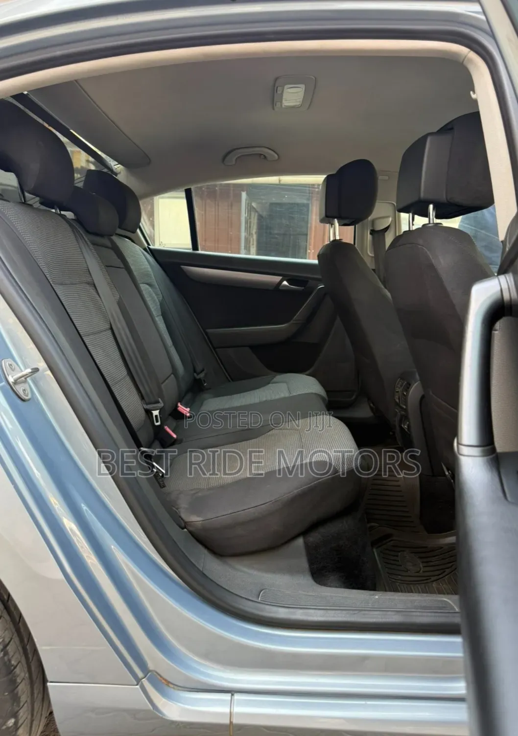 Volkswagen Passat 2013 Blue