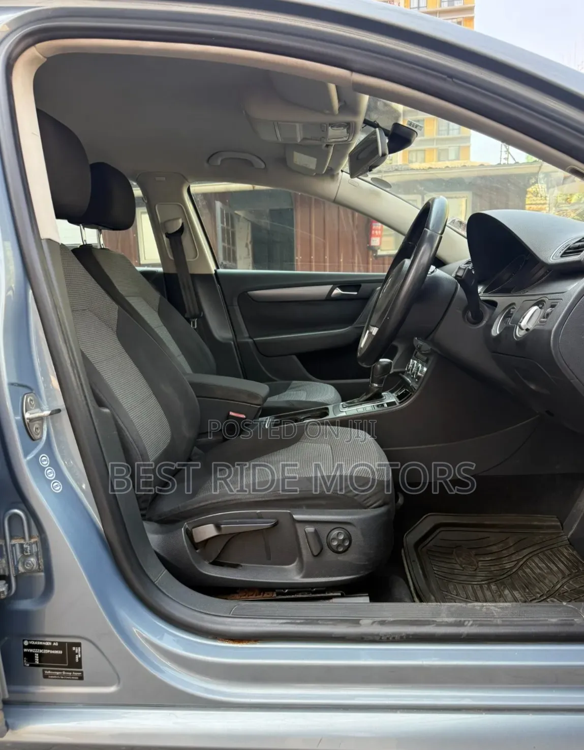 Volkswagen Passat 2013 Blue