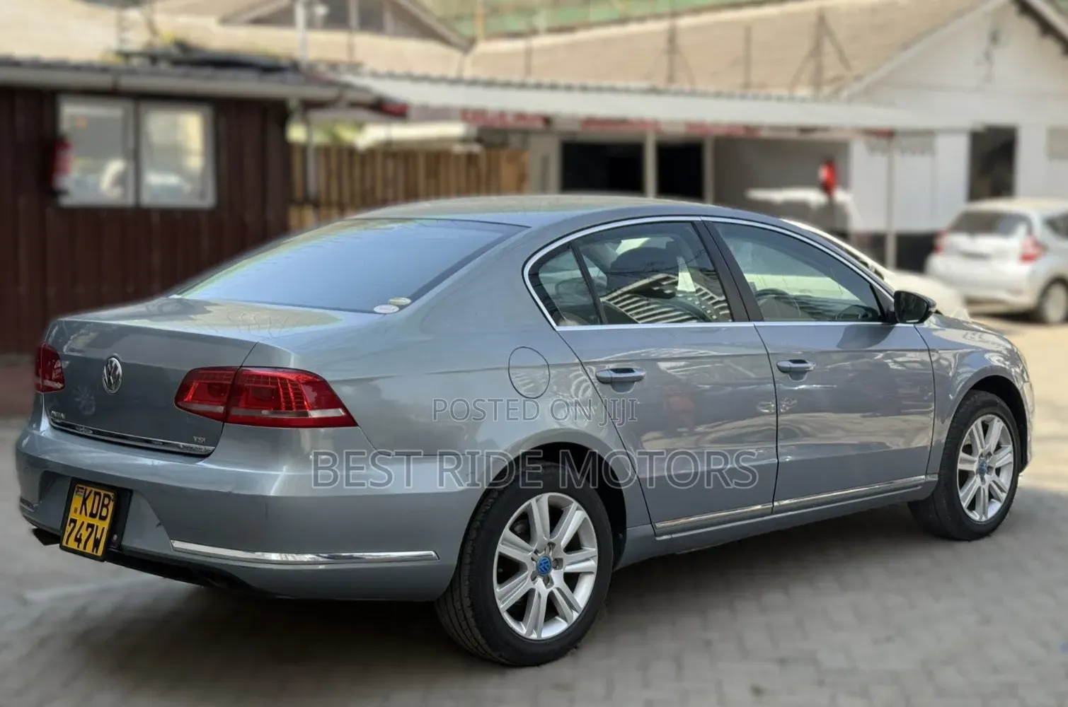 Volkswagen Passat 2013 Blue