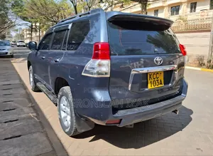 Toyota Land Cruiser Prado 2009 Black