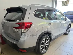 Subaru Forester Premium AWD 2019 Silver