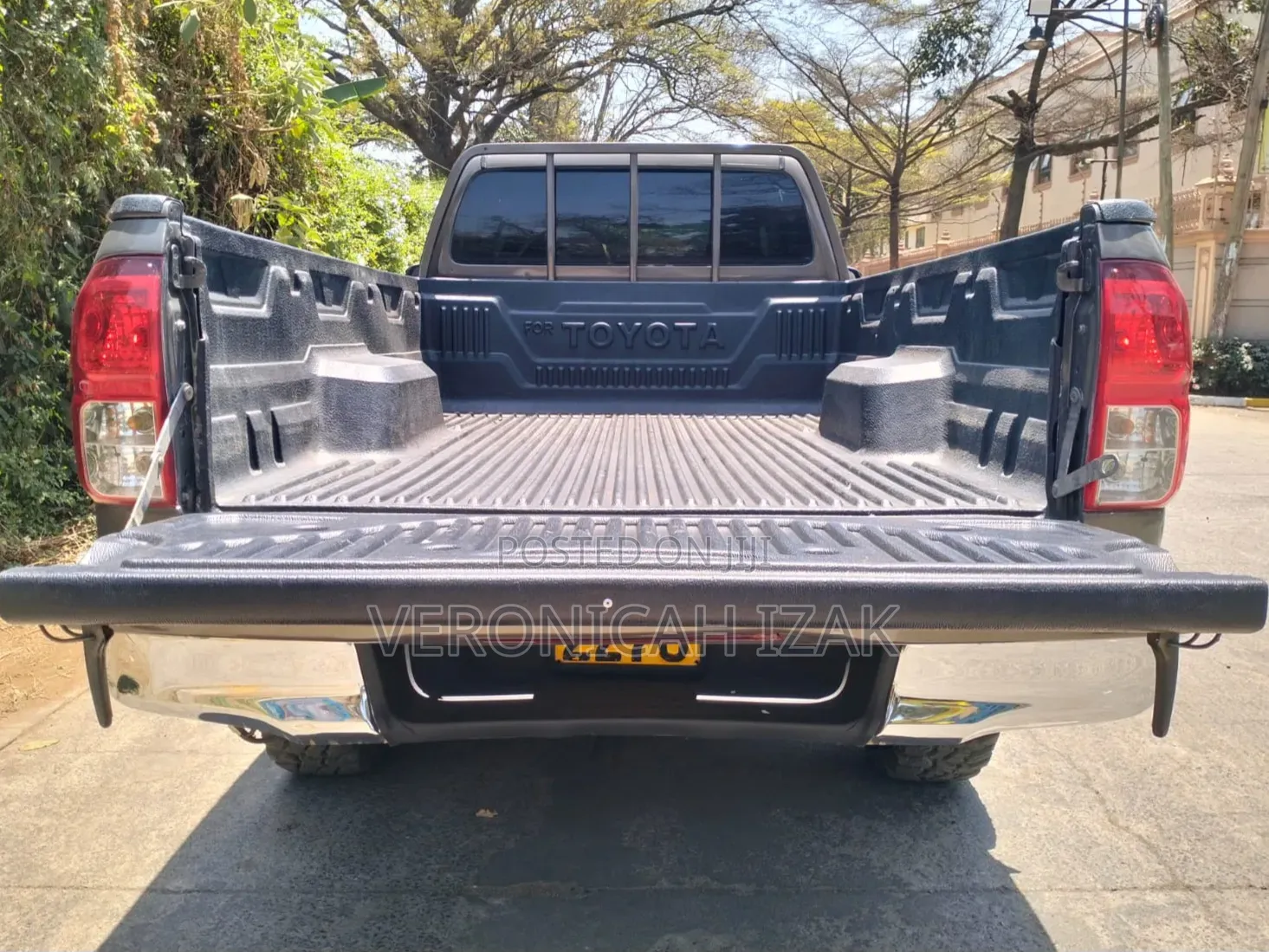 Toyota Hilux 2018 Brown