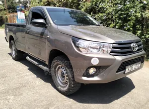 Toyota Hilux 2018 Brown