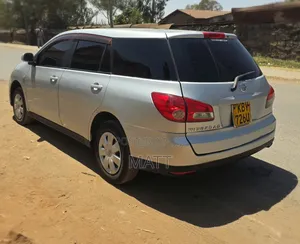 Nissan Wingroad 2006 Silver