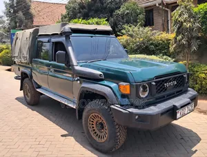 Toyota Land Cruiser 2014 Green