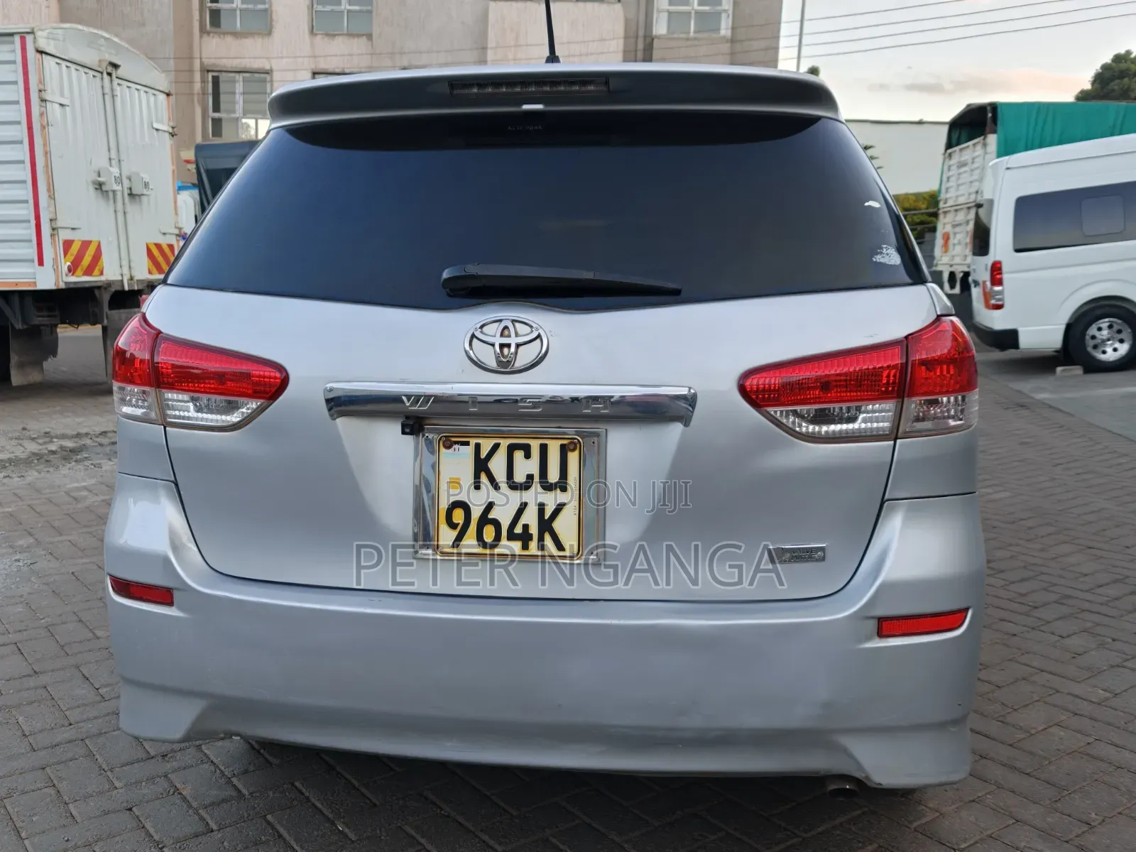 Toyota Wish 2013 Silver
