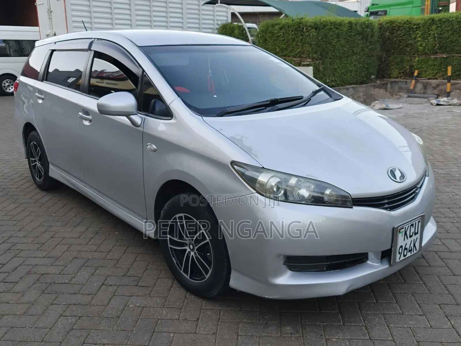 Toyota Wish 2013 Silver