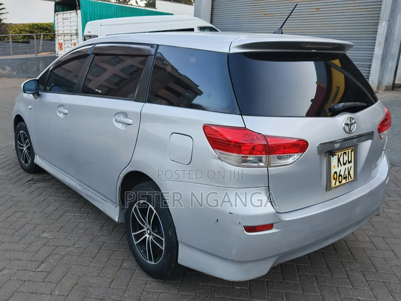 Toyota Wish 2013 Silver
