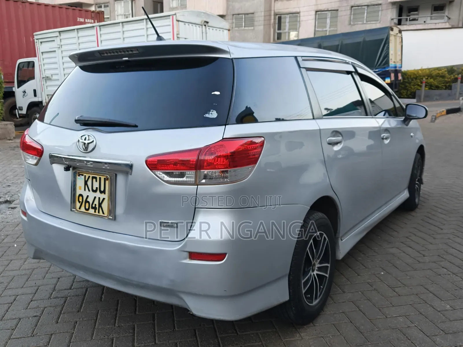 Toyota Wish 2013 Silver