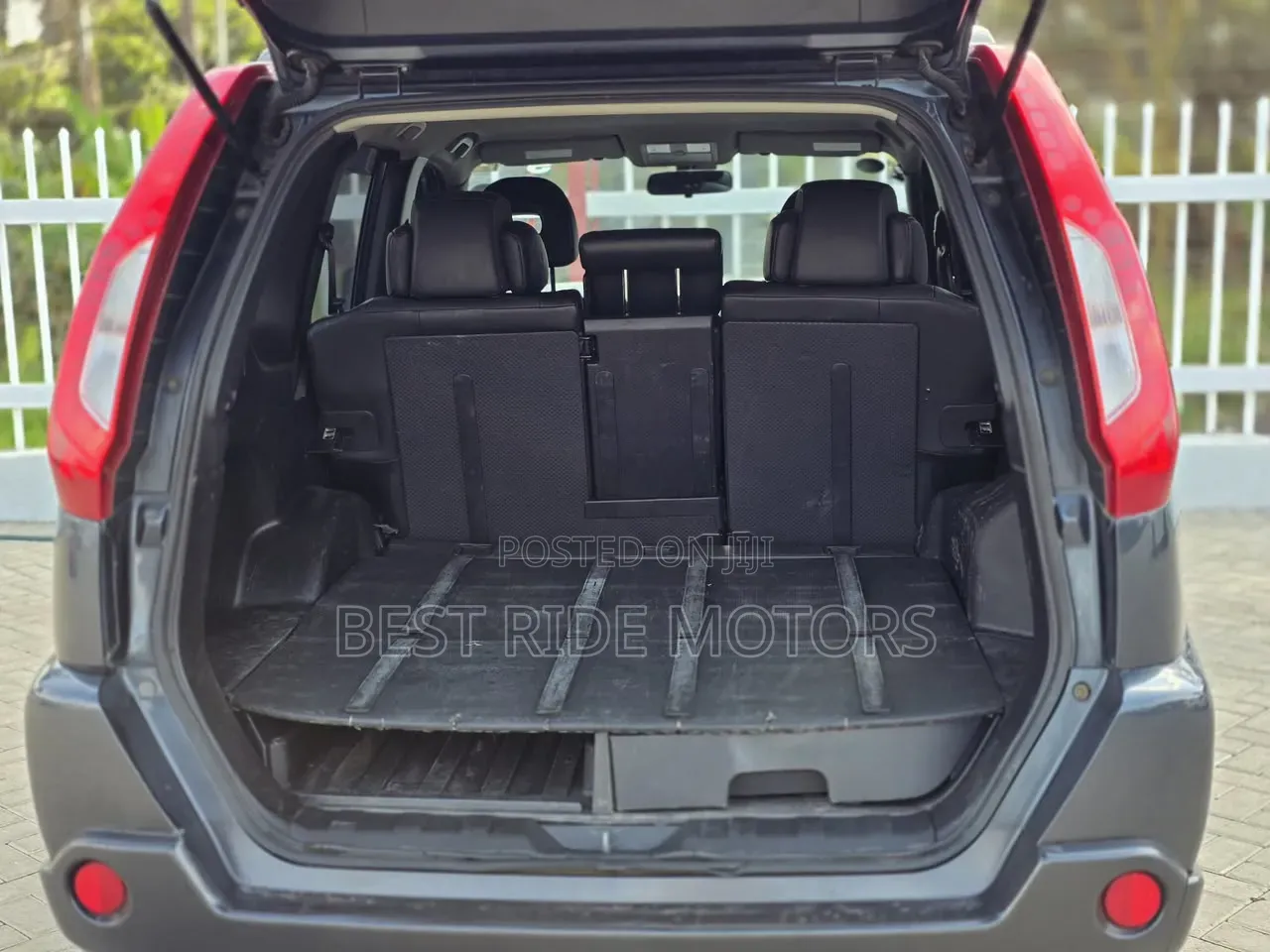 Nissan X-Trail 2.0 Petrol AWD 2013 Gray