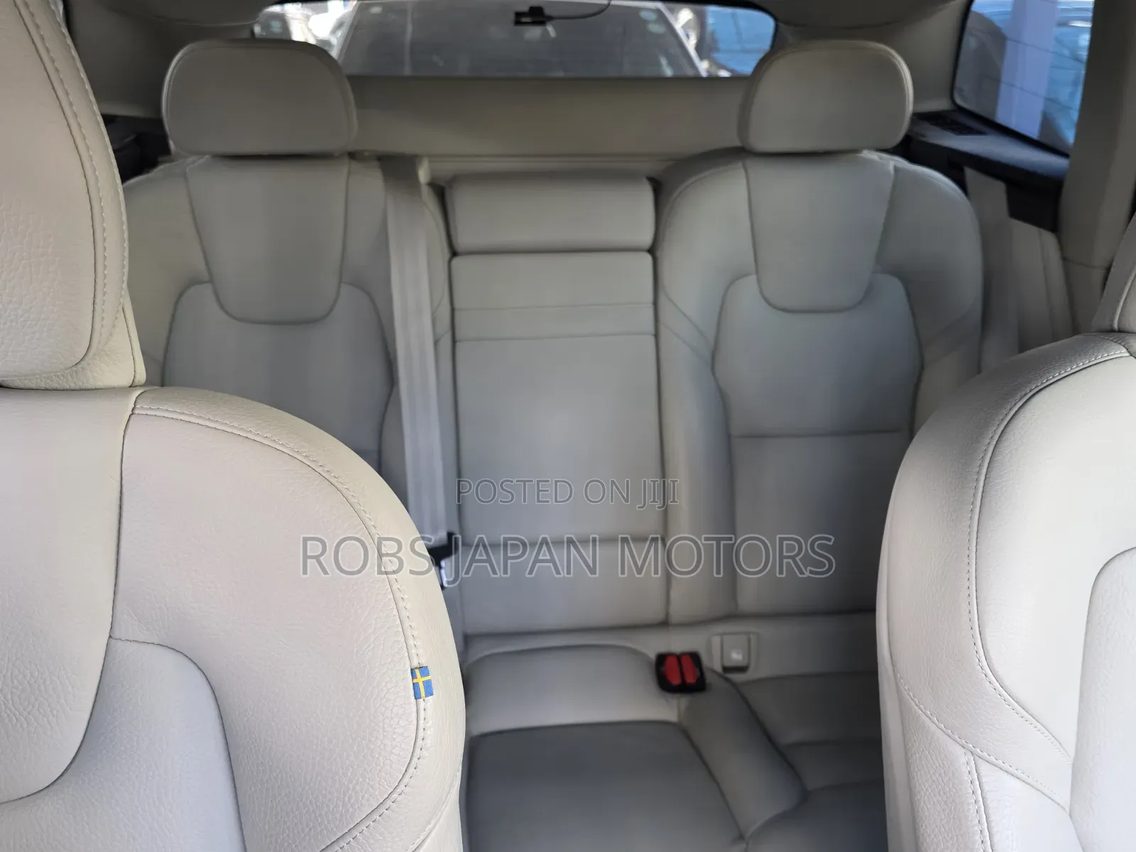 Volvo XC60 T5 Momentum AWD 2019 Pearl